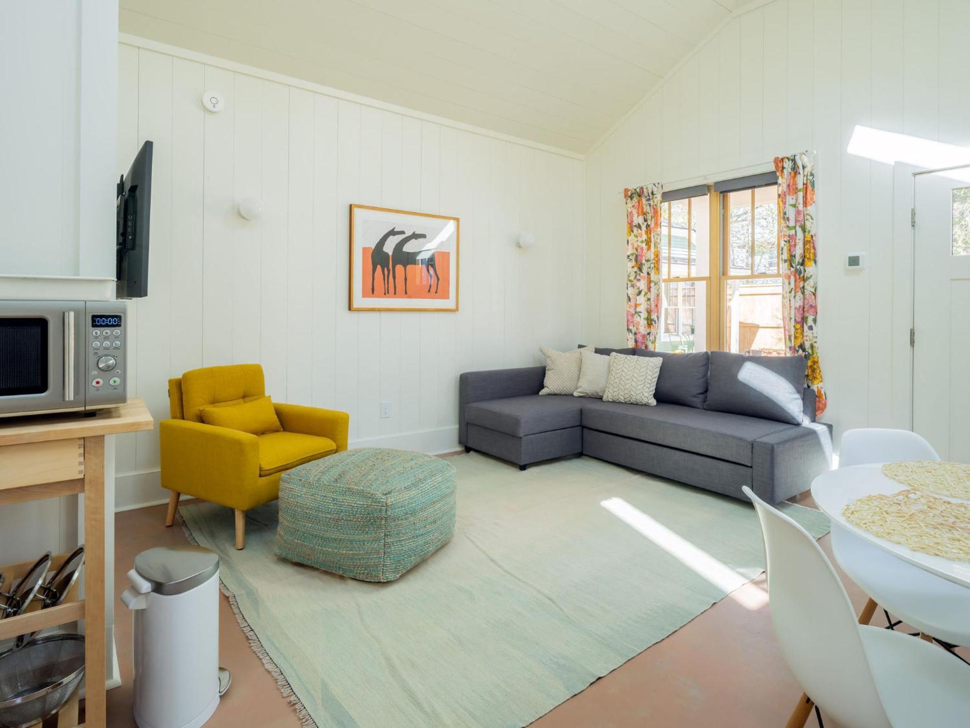 Queen City Bungalow & Cottages Burlington Exteriör bild
